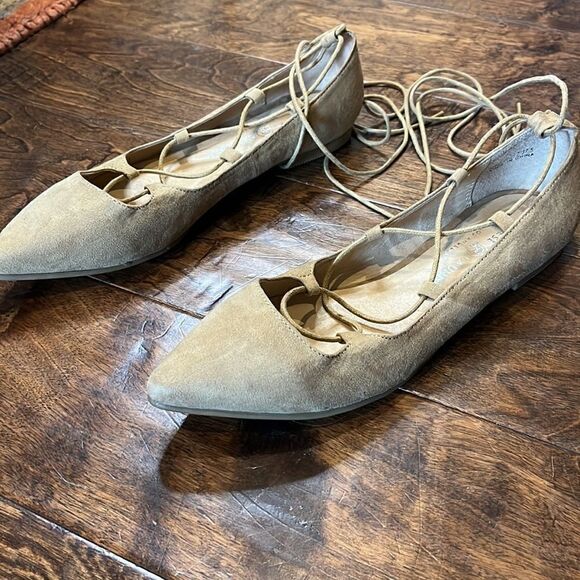 Chinese Laundry Endless Summer Ghillie Flats, 7! - Picture 3 of 8